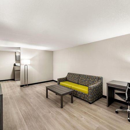 Готель Clarion Pointe Rhinelander Downtown Екстер'єр фото