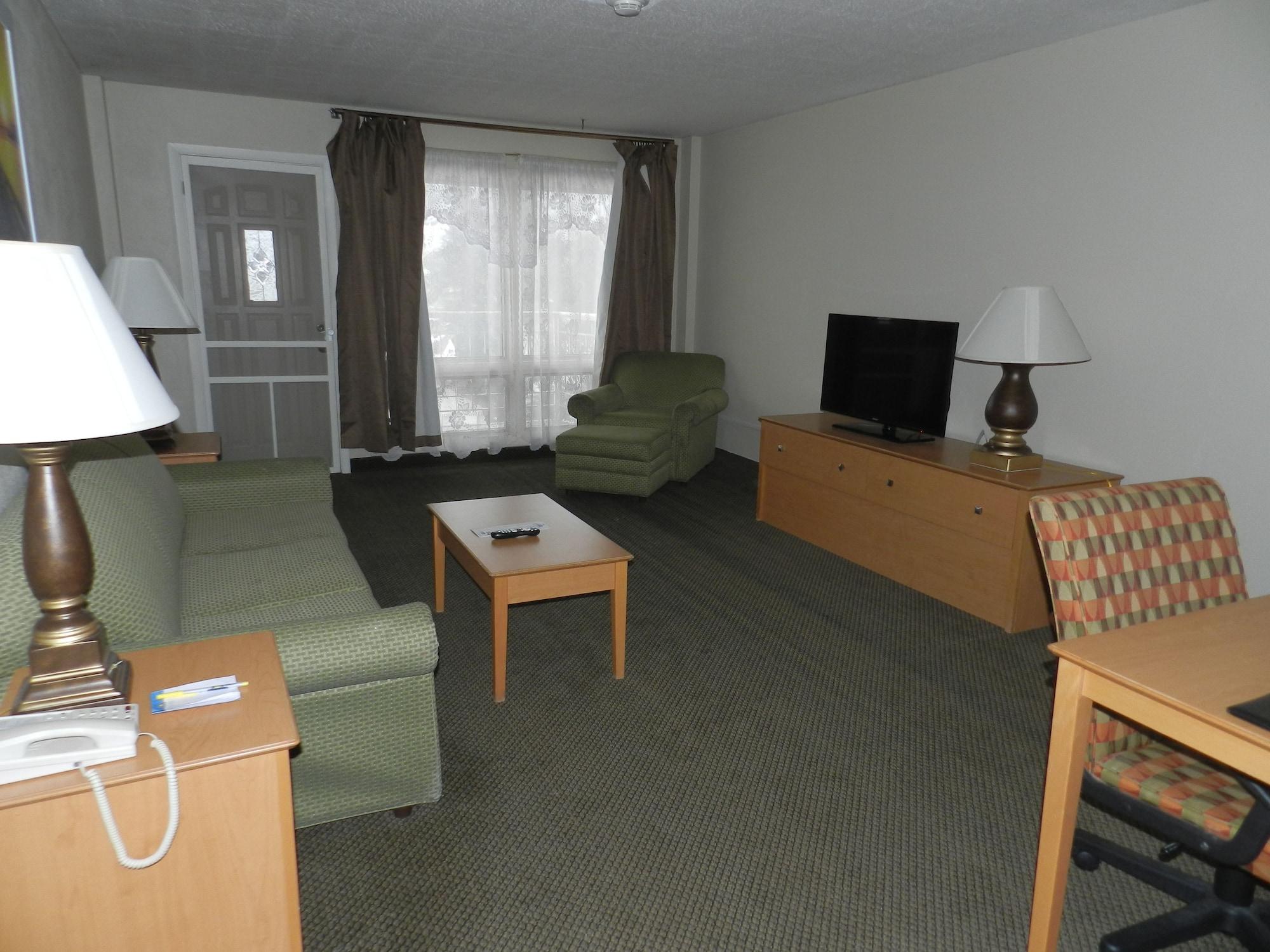 Готель Clarion Pointe Rhinelander Downtown Екстер'єр фото