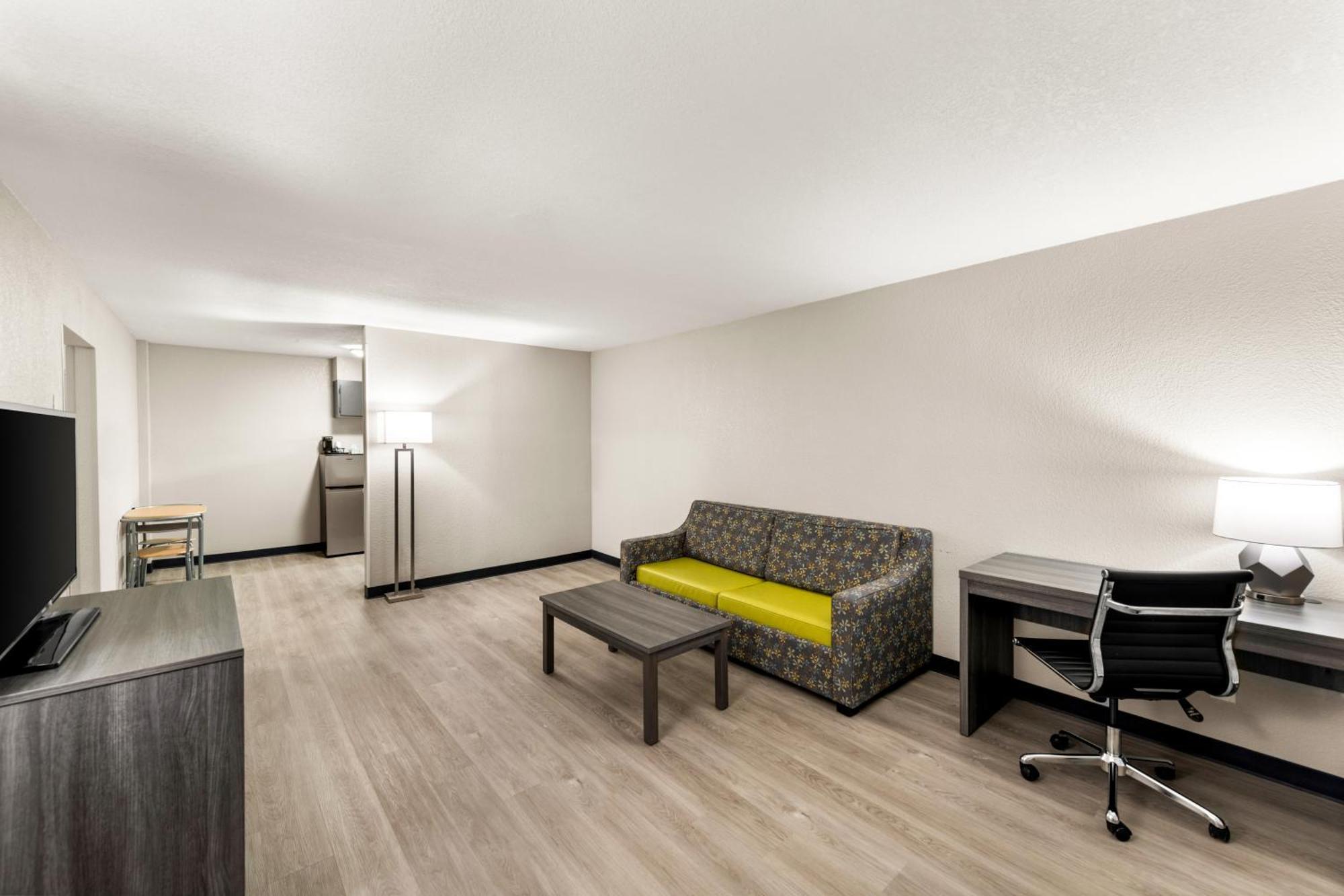 Готель Clarion Pointe Rhinelander Downtown Екстер'єр фото