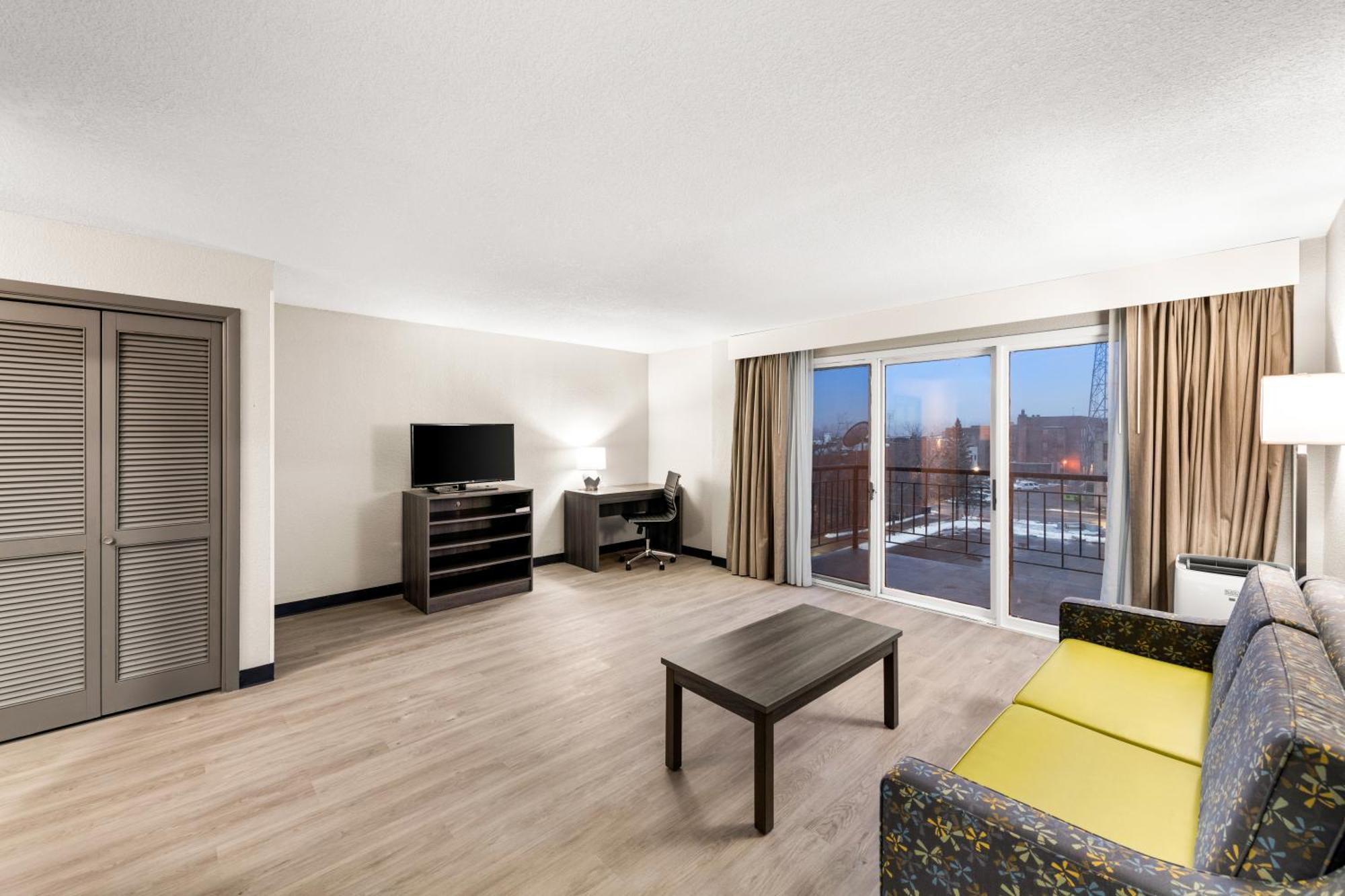 Готель Clarion Pointe Rhinelander Downtown Екстер'єр фото